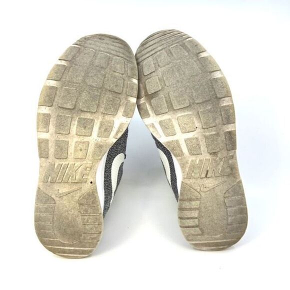 NIKE Tanjun se Womens 9 - Picture 8 of 9